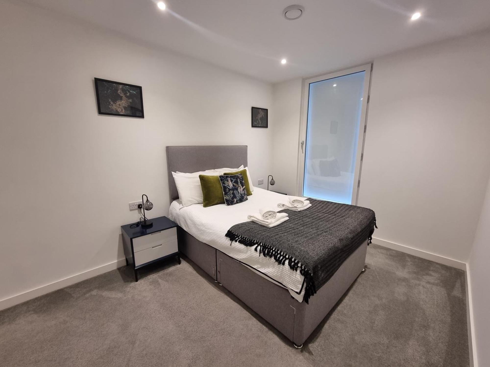 Trafford Suite Modern 1 Bed With Cinema Room Manchester Exterior photo